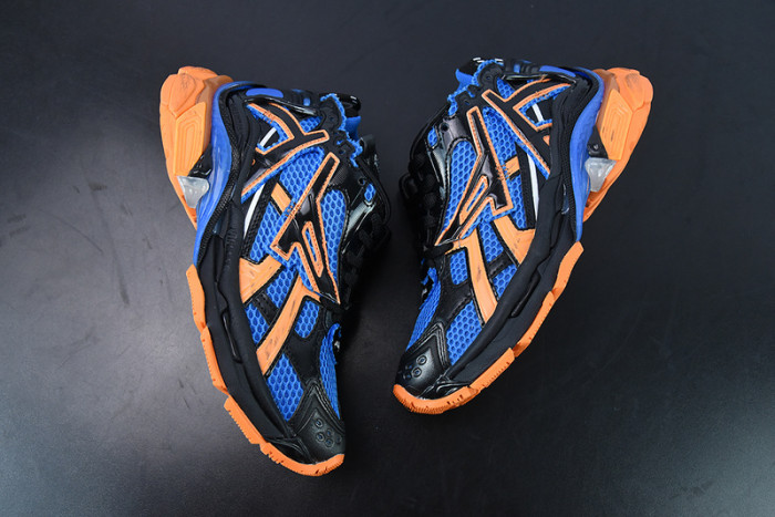 SNEAKER RUNNER 06
