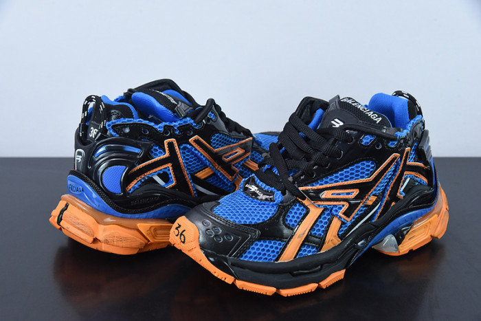 SNEAKER RUNNER 06