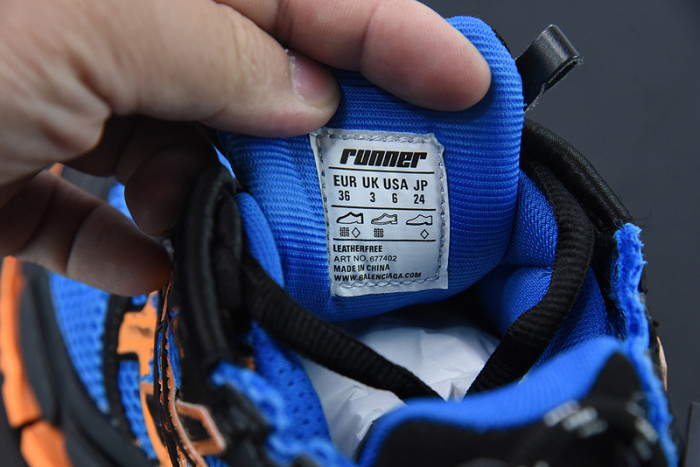 SNEAKER RUNNER 06