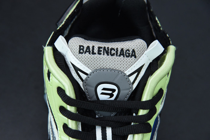 SNEAKER RUNNER 21