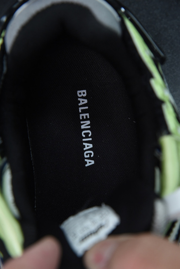 SNEAKER RUNNER 21