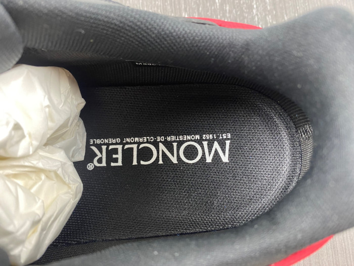 MONCLER SNEAKER 02