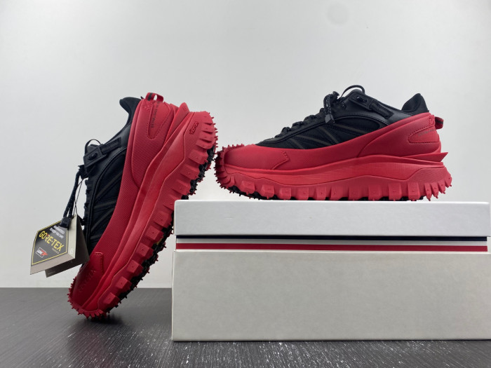 MONCLER SNEAKER 02