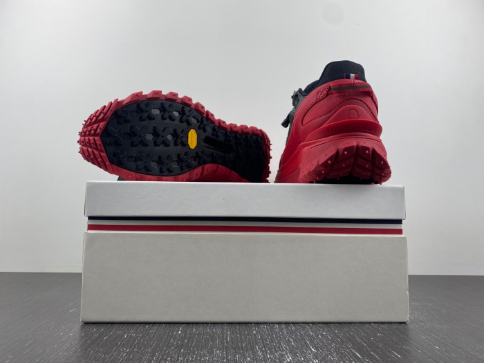 MONCLER SNEAKER 02