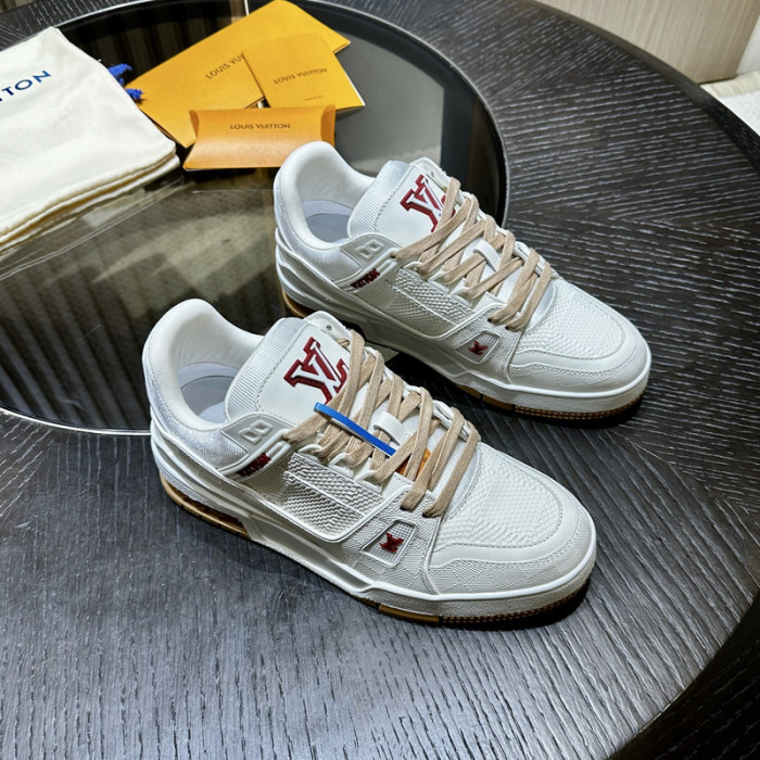 LV snekaers 158