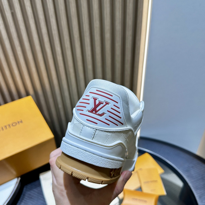 LV snekaers 158