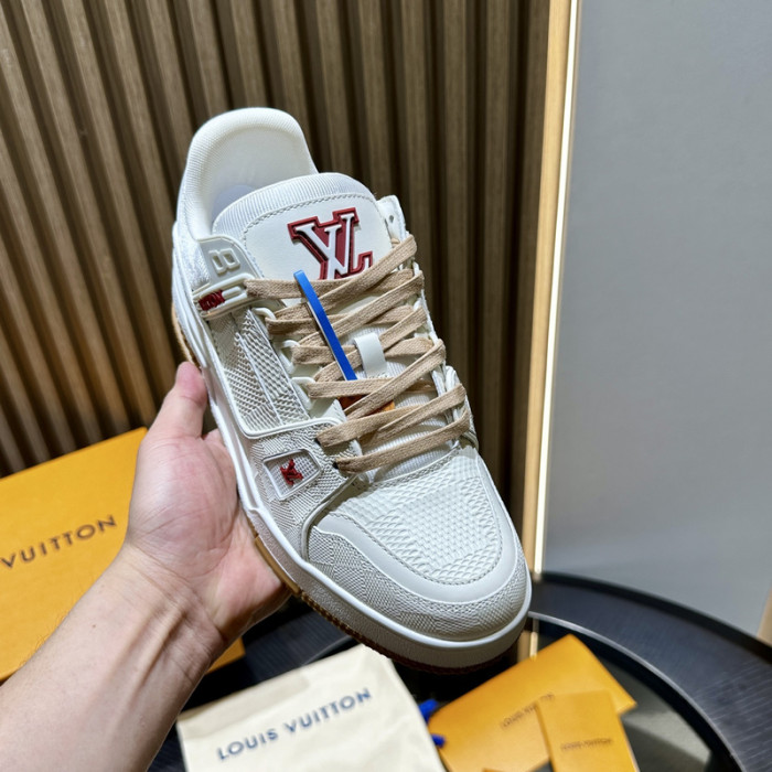 LV snekaers 158