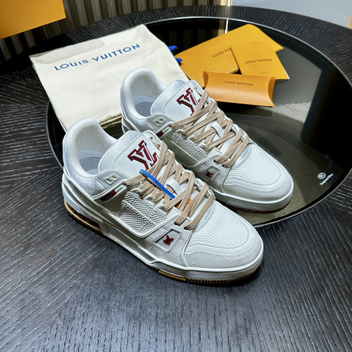 LV snekaers 158
