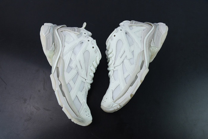 SNEAKER RUNNER 14