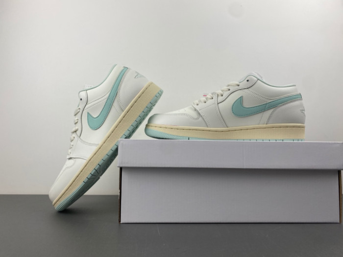 Air Jordan 1 Low -DC0774-134
