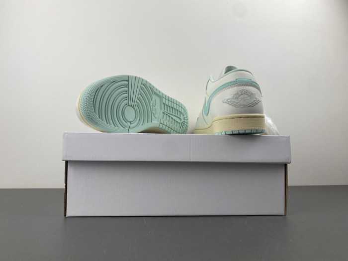Air Jordan 1 Low -DC0774-134