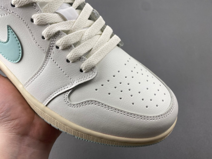 Air Jordan 1 Low -DC0774-134