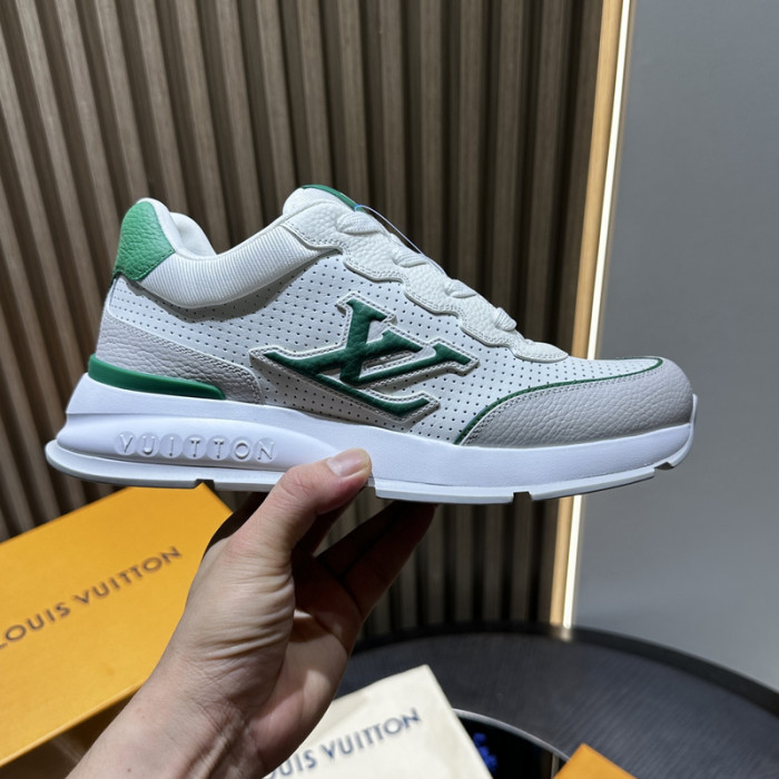LV snekaers 162