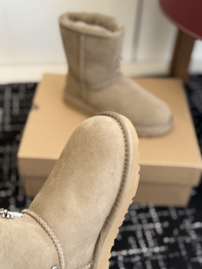 UGG-16