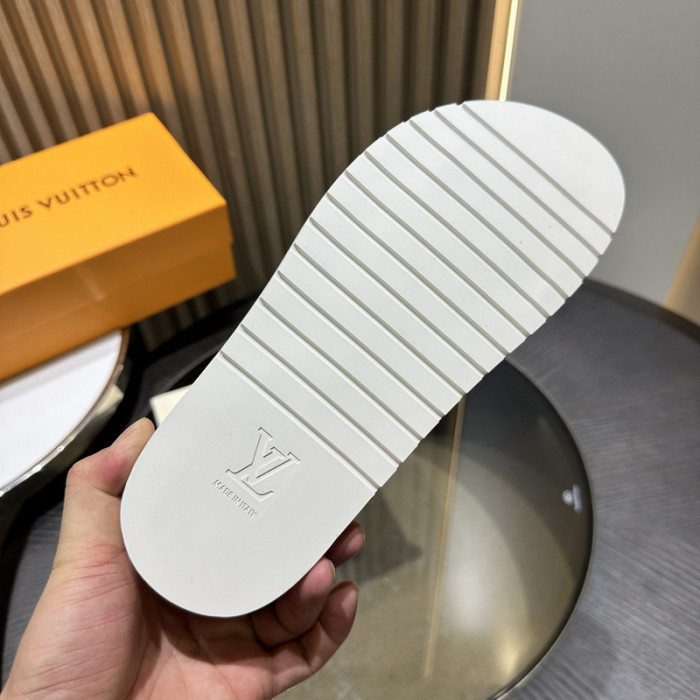 L&V sandal 71