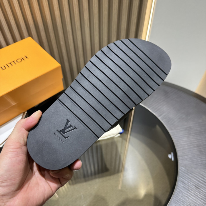 L&V sandal 51