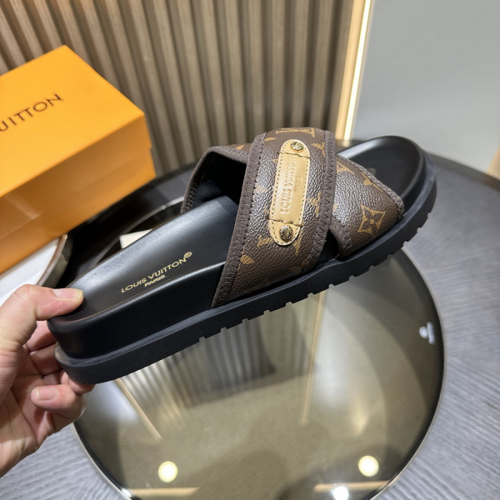 L&V sandal 51