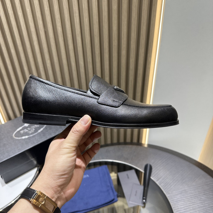 Prada 60