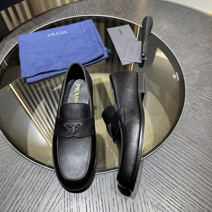 Prada 60