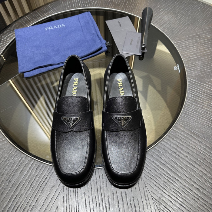 Prada 60