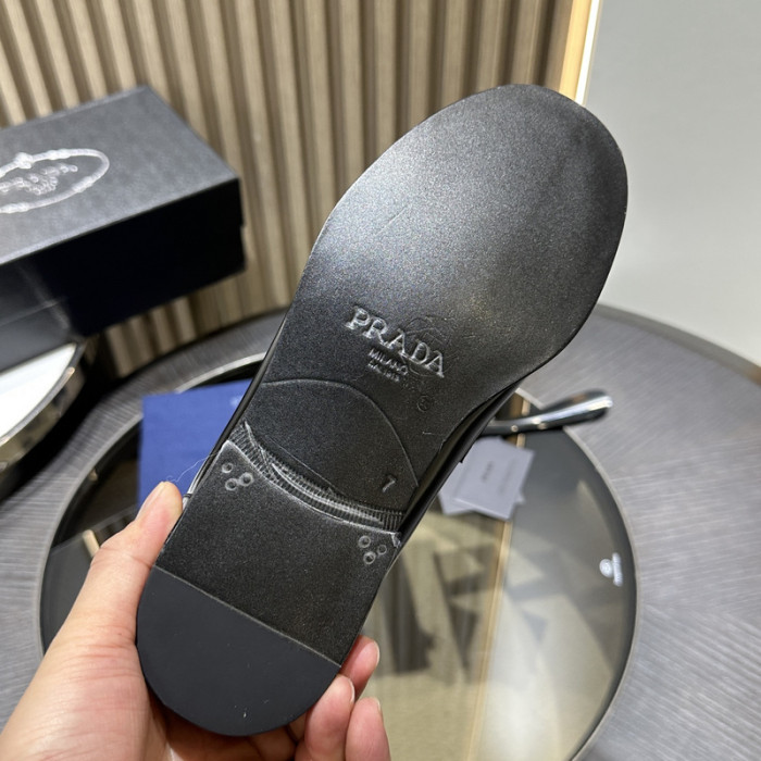 Prada 62