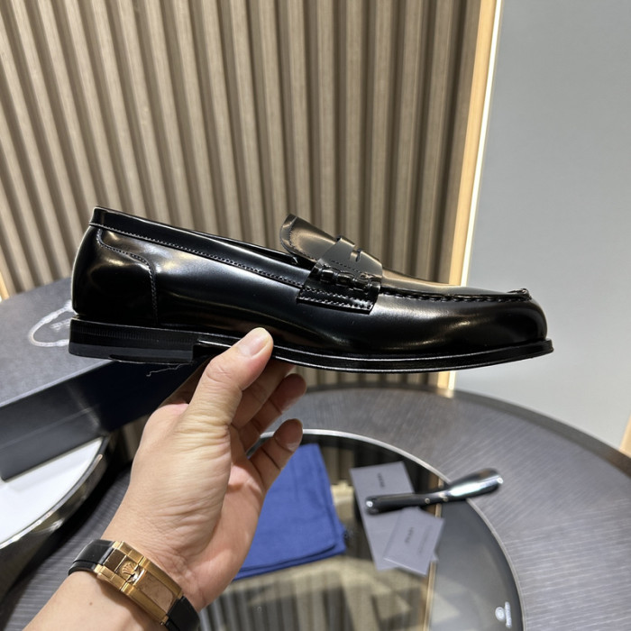Prada 62