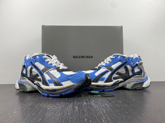 SNEAKER RUNNER 29