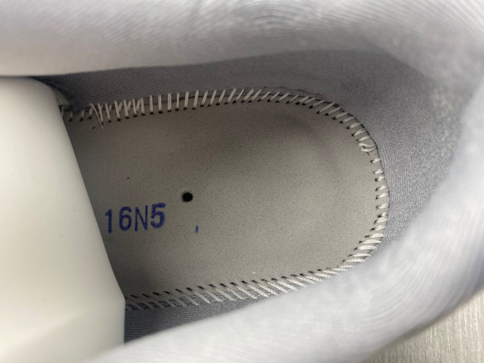 jordan 11 retro low cement grey-av2187-140