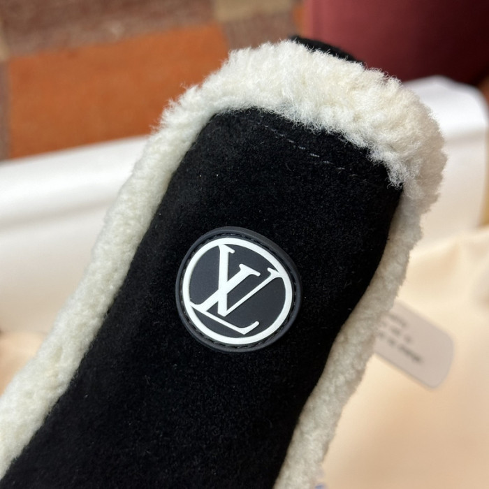 LV snekaers 117