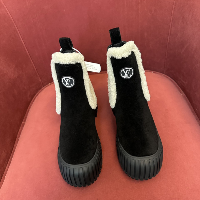LV snekaers 117