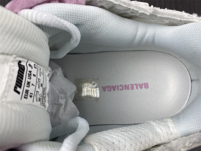 SNEAKER RUNNER 24