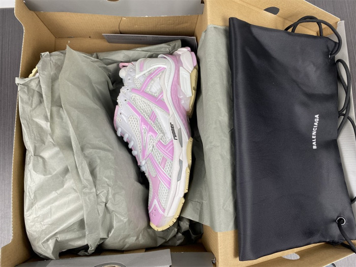 SNEAKER RUNNER 24