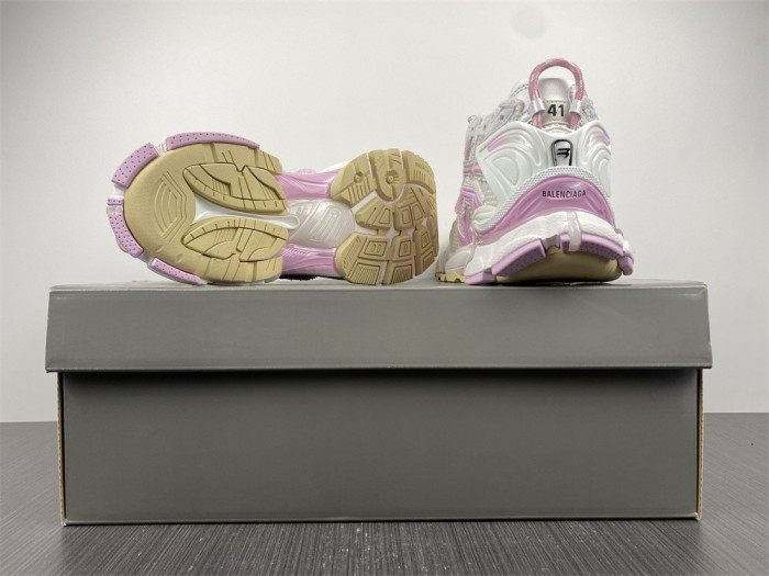 SNEAKER RUNNER 24