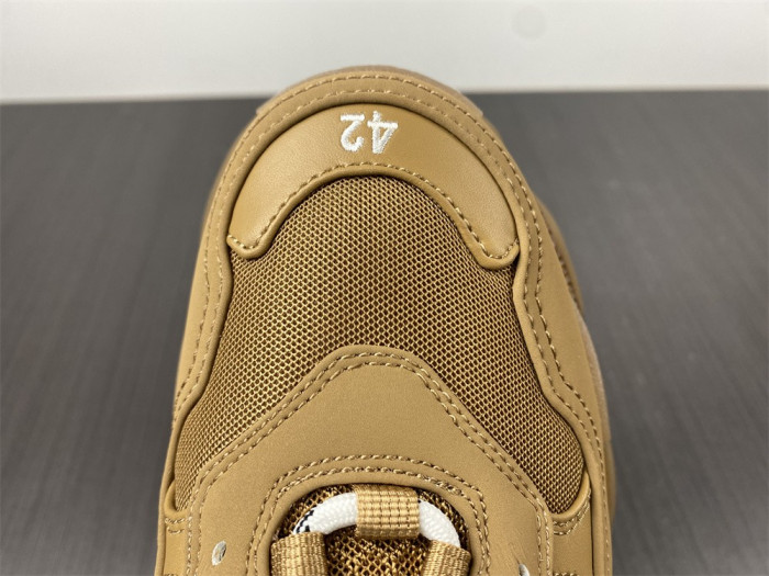 SNEAKER -202207138