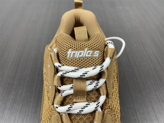 SNEAKER -202207138