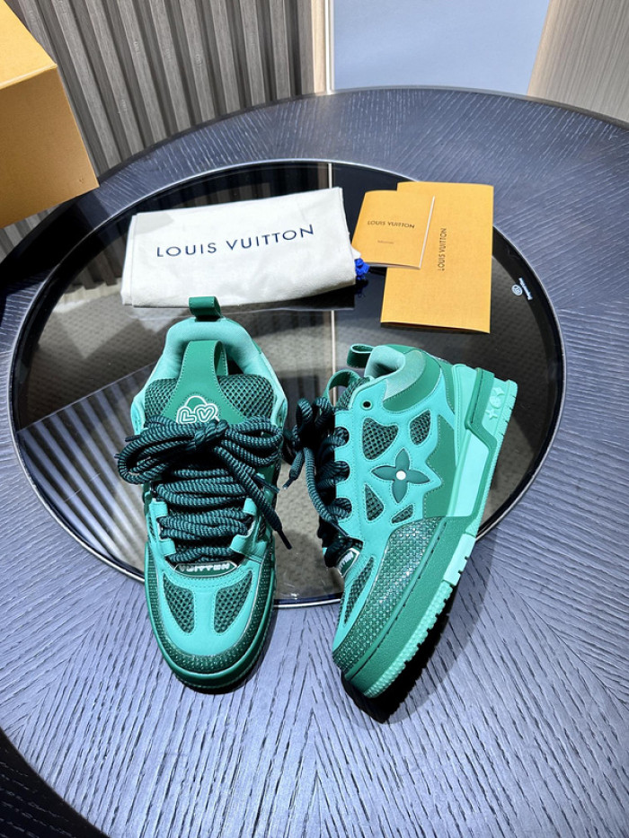 LV snekaers 182