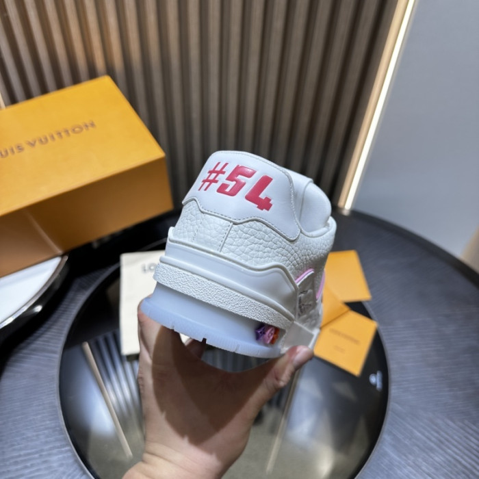 LV snekaers 239