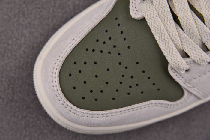 Air Jordan 1 Low SE Medium Olive Sail- HV4089-201