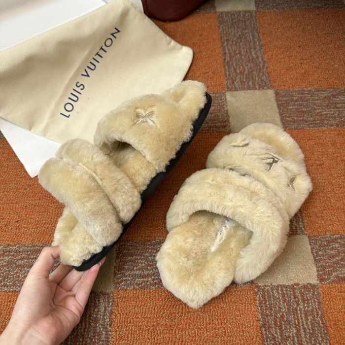 L&V sandal 44