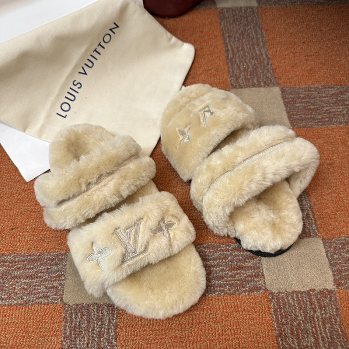 L&V sandal 44