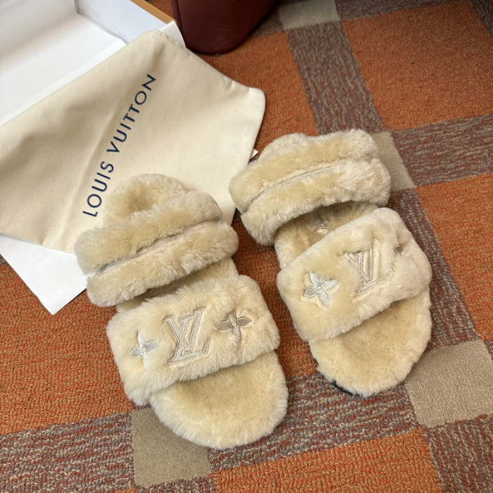 L&V sandal 44