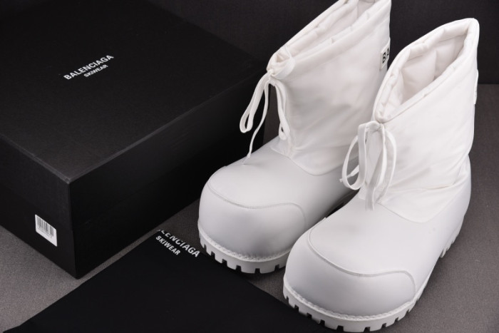 BALENCIAGA BOOT -31
