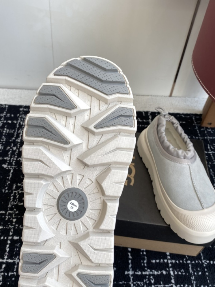 UGG-09