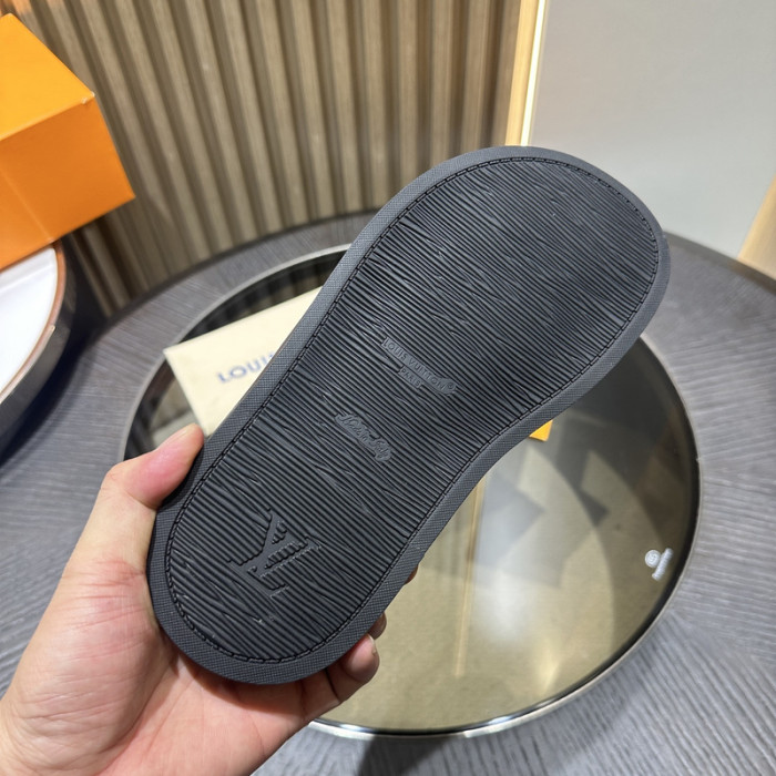 L&V sandal32