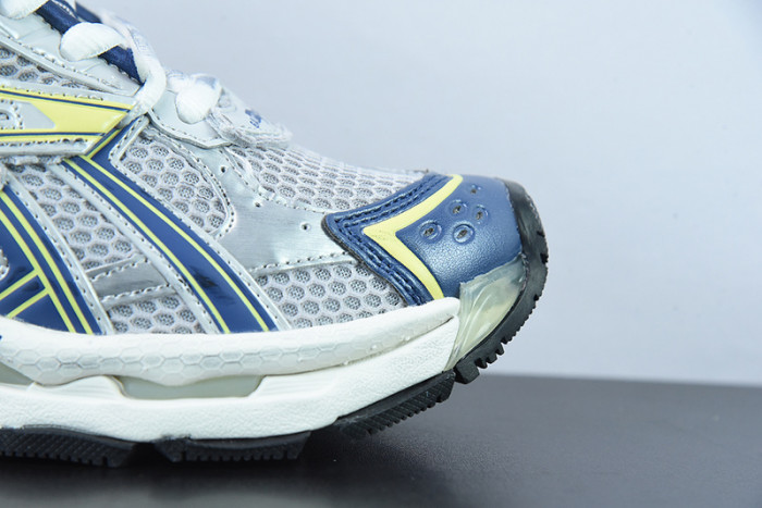 SNEAKER RUNNER 22