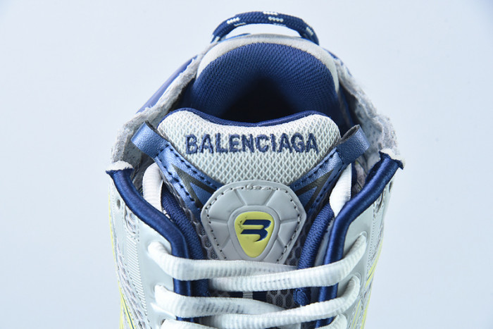 SNEAKER RUNNER 22