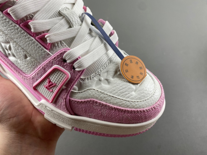 LV snekaers 207