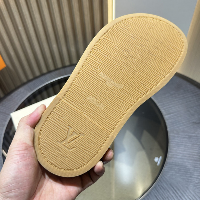 L&V sandal28
