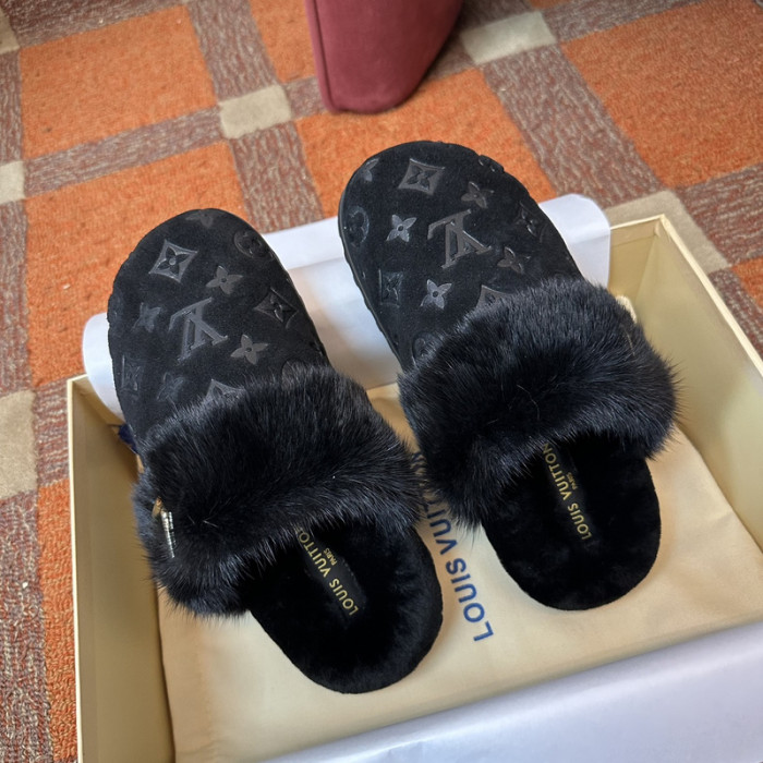 L&V sandal 48