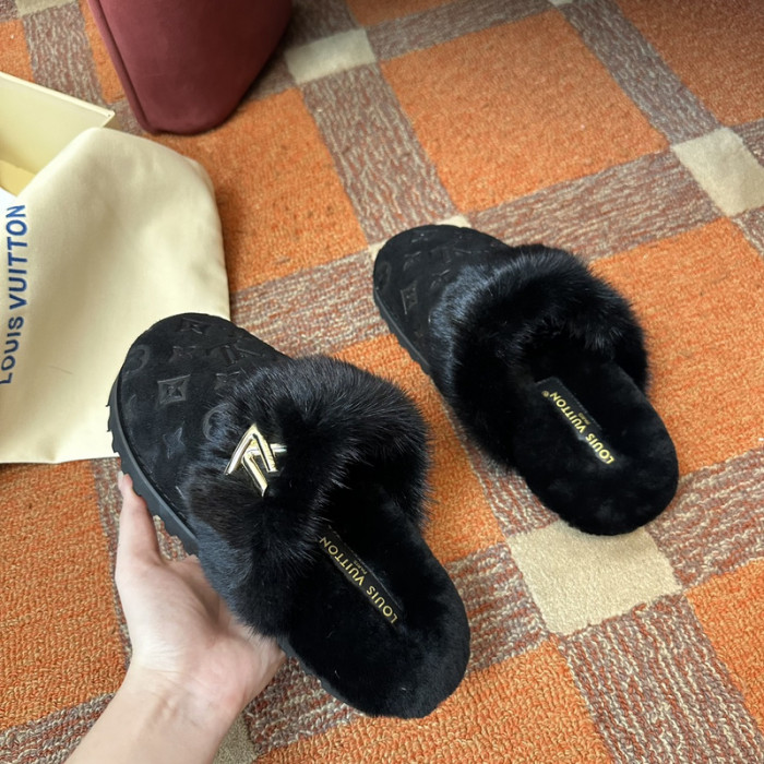 L&V sandal 48